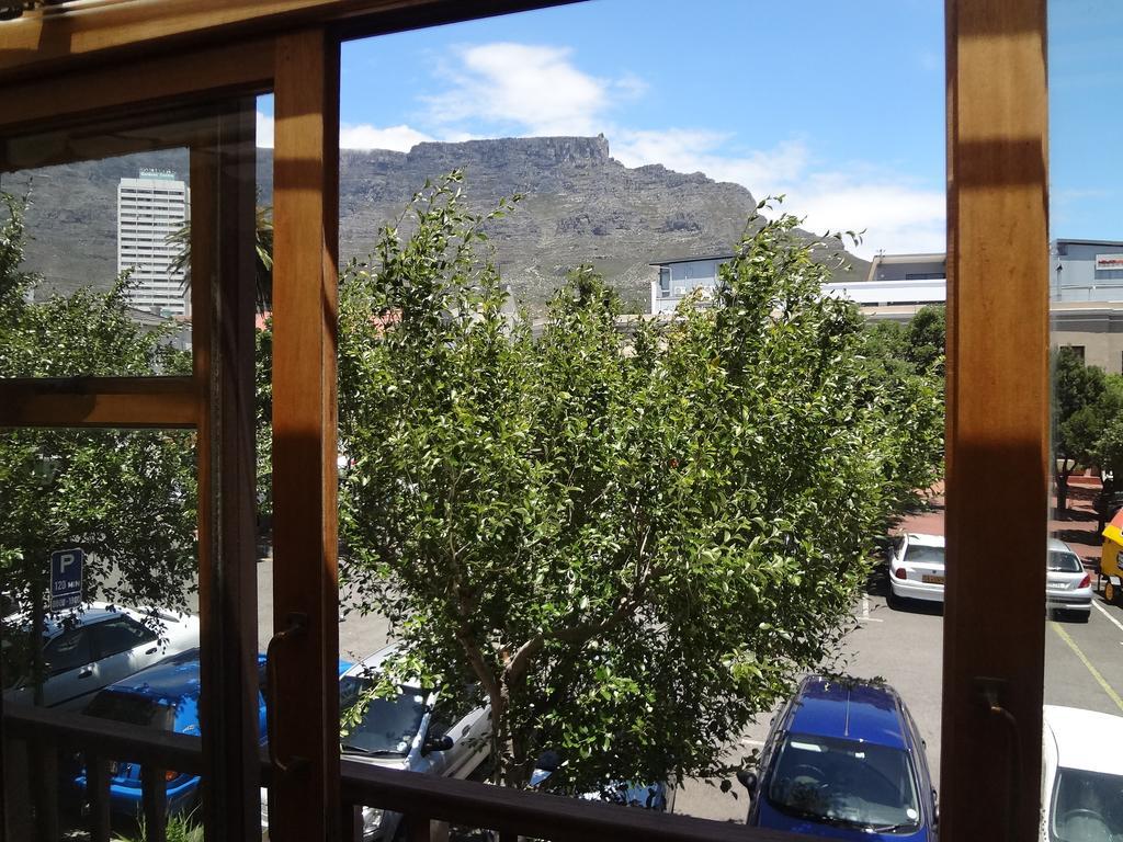Ikhaya Lodge Cape Town Exterior photo