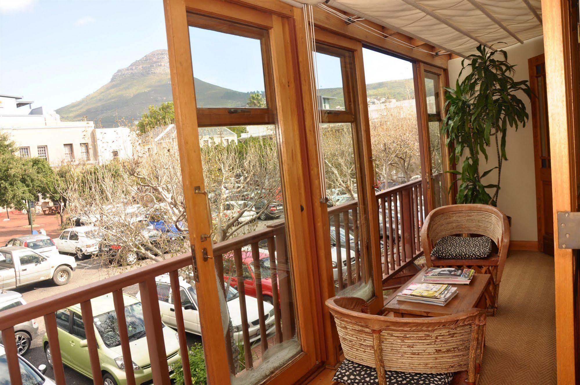Ikhaya Lodge Cape Town Exterior photo